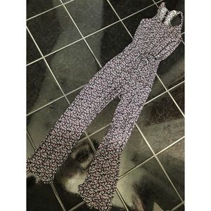 Sleeveless romper pants